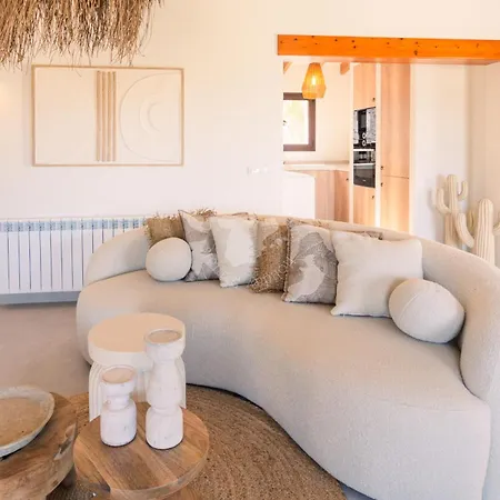 Casa Bobbie Villa *